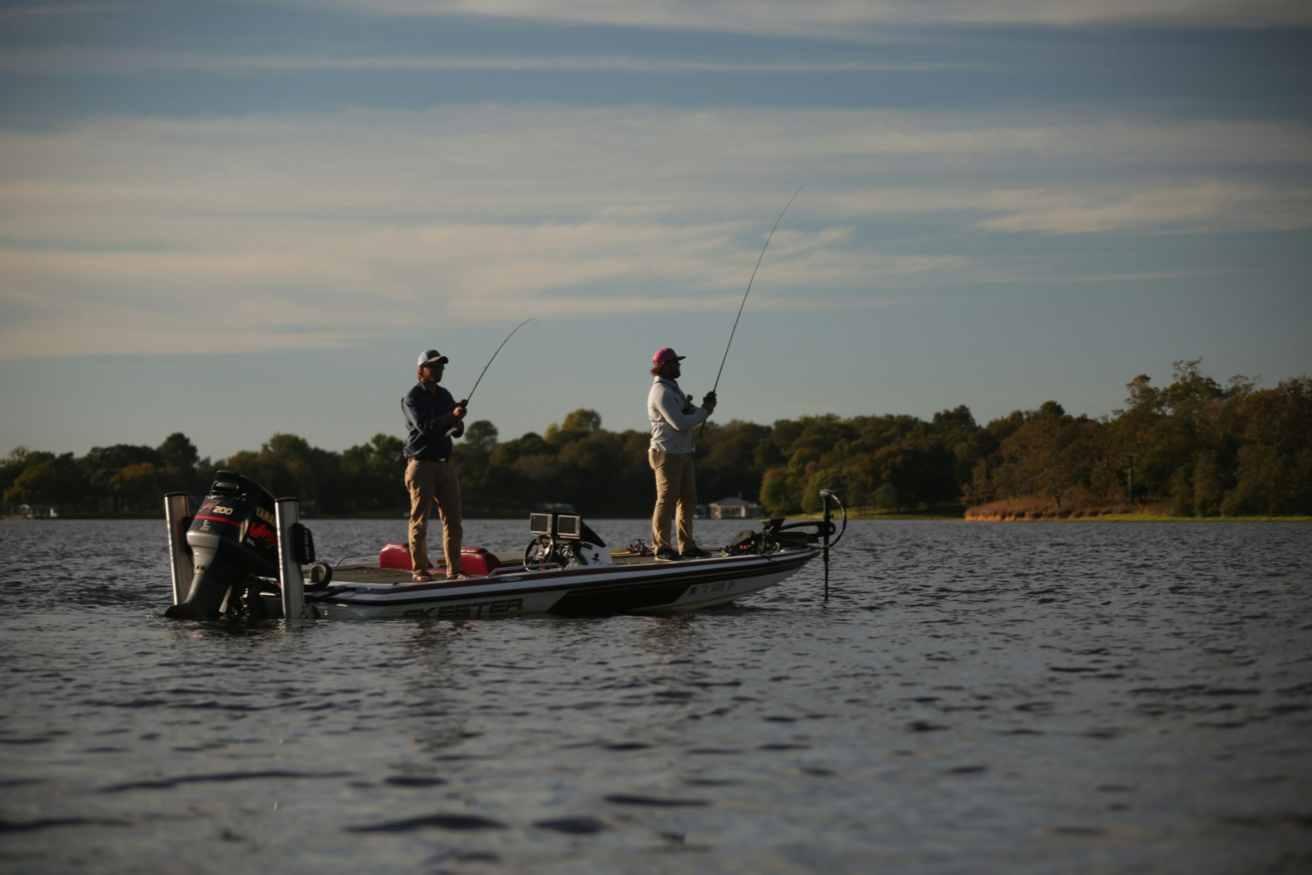 richard-r-F1HKmMsWJCw-unsplash fisherman on the lake, what to expect from fisherman's vacation